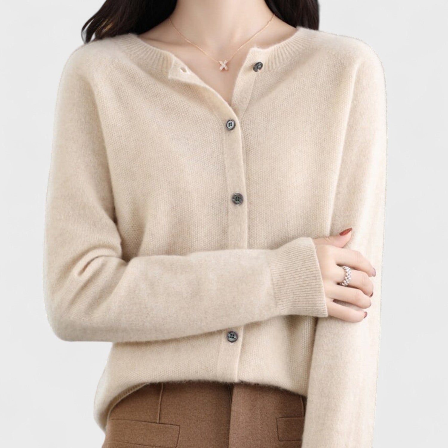 Aivita | Moteriškas Merino vilnos megztinis O-žiedu