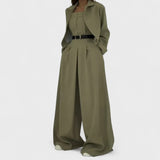 Eclat - Moteriškas kostiumas su bustieriu + švarku - Elegantiškas ir madingas stilius