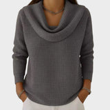 Gintarė – šilta vaflinė megzta su elegantiška vandens kritimo apykakle