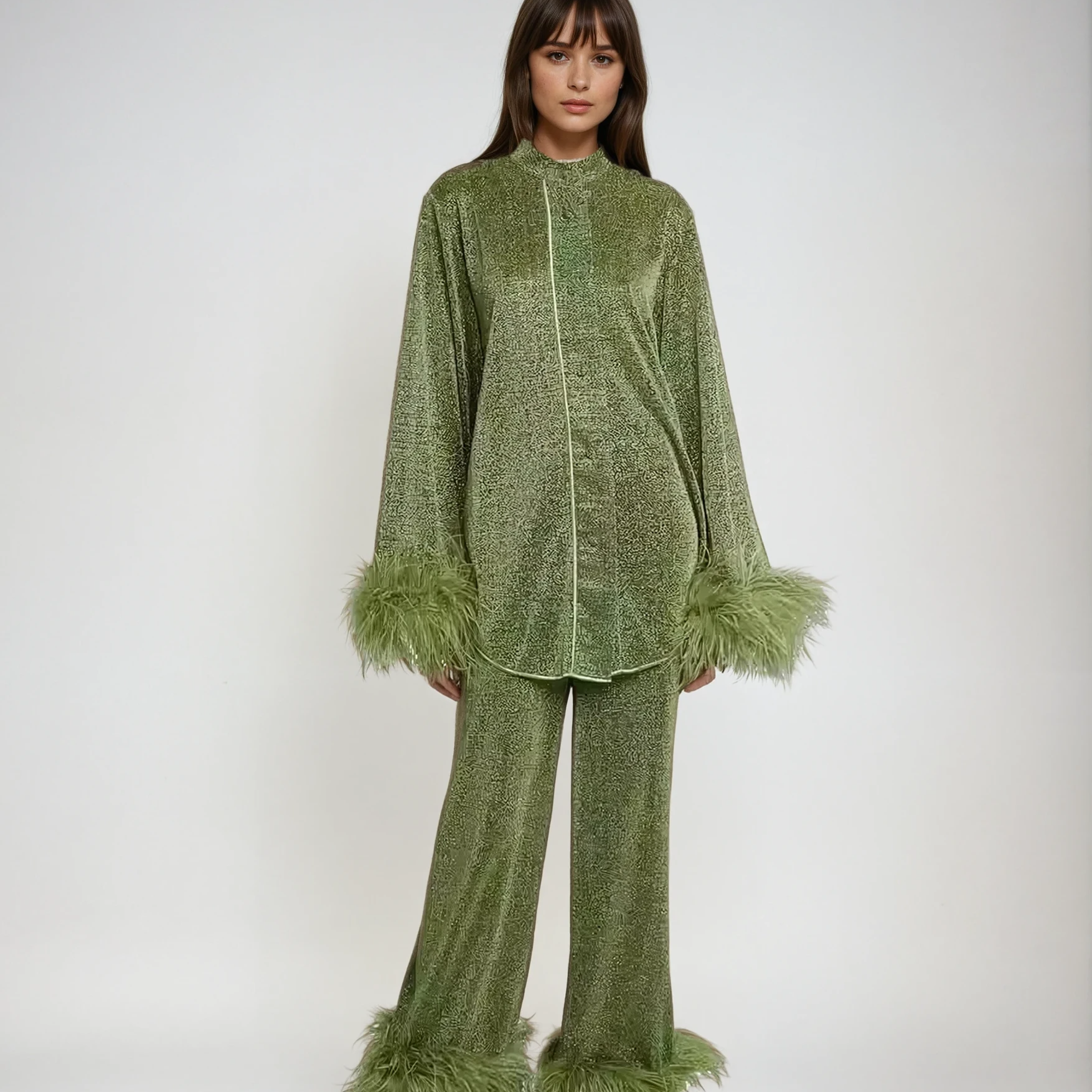 Lya - Dviejų dalių komplektas su plunksnų apykakle