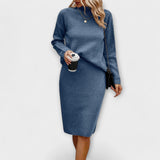 Dviem dalimis: megztinis ir sijonas