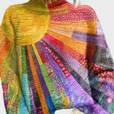 Aukštas megztinis su ryškiu raštu