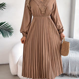 Rosalind Quinn | Nėriniuota V formos kaklo A formos suknelė